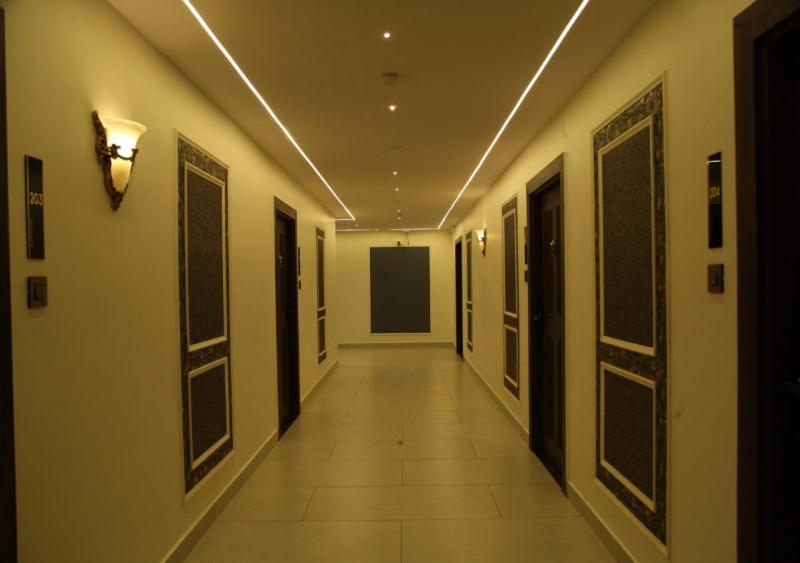 Dakshin Suites Srikakulam エクステリア 写真