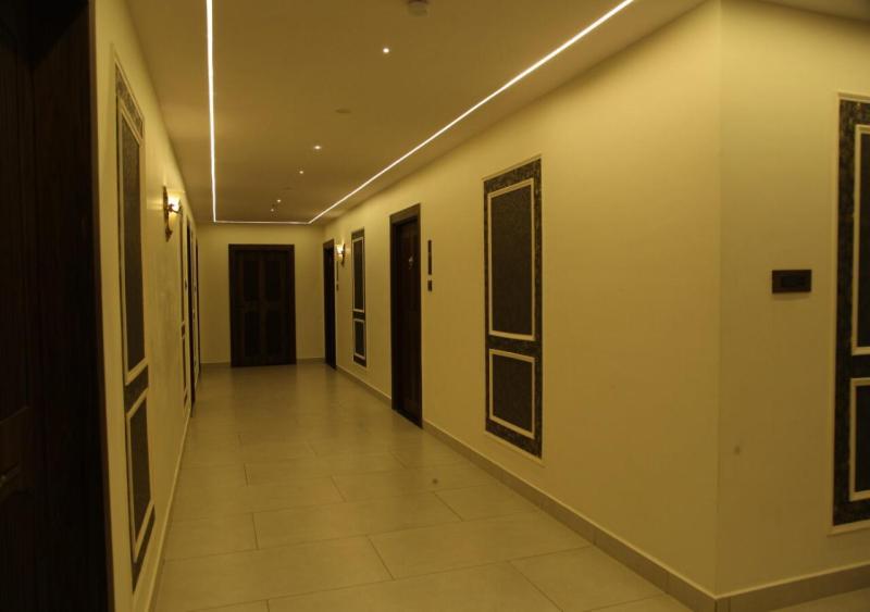 Dakshin Suites Srikakulam エクステリア 写真