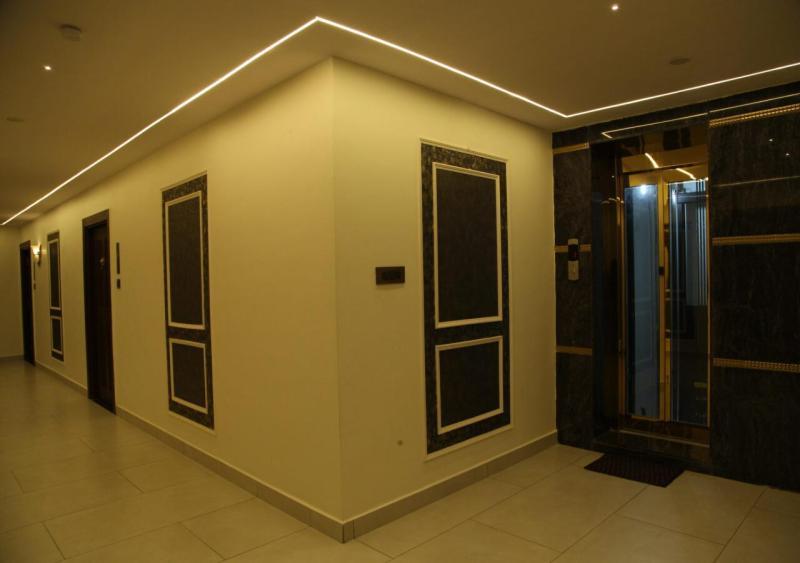 Dakshin Suites Srikakulam エクステリア 写真