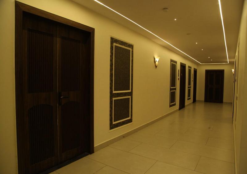 Dakshin Suites Srikakulam エクステリア 写真
