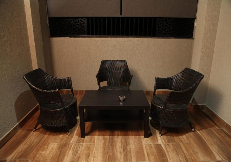 Dakshin Suites Srikakulam エクステリア 写真